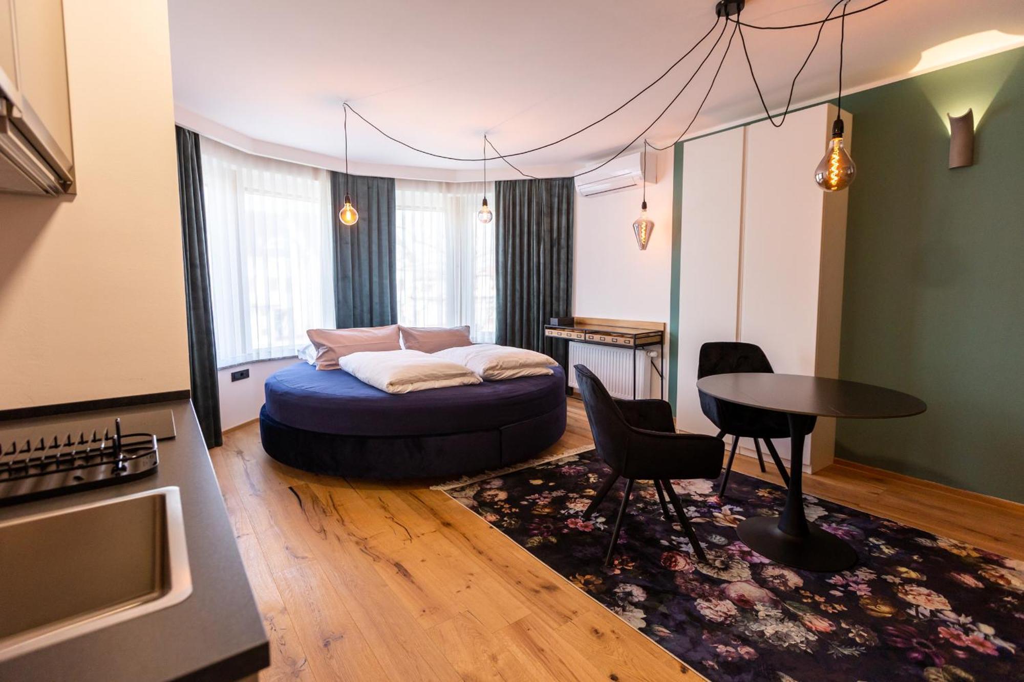 Kavenija Apartmaji - Free Parking Maribor Ngoại thất bức ảnh