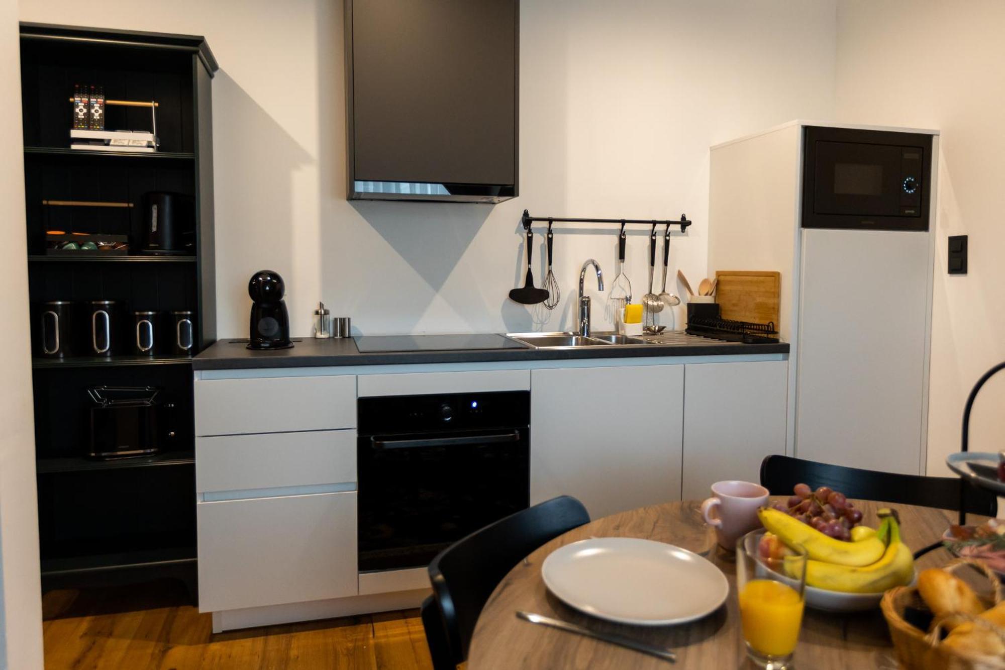 Kavenija Apartmaji - Free Parking Maribor Ngoại thất bức ảnh