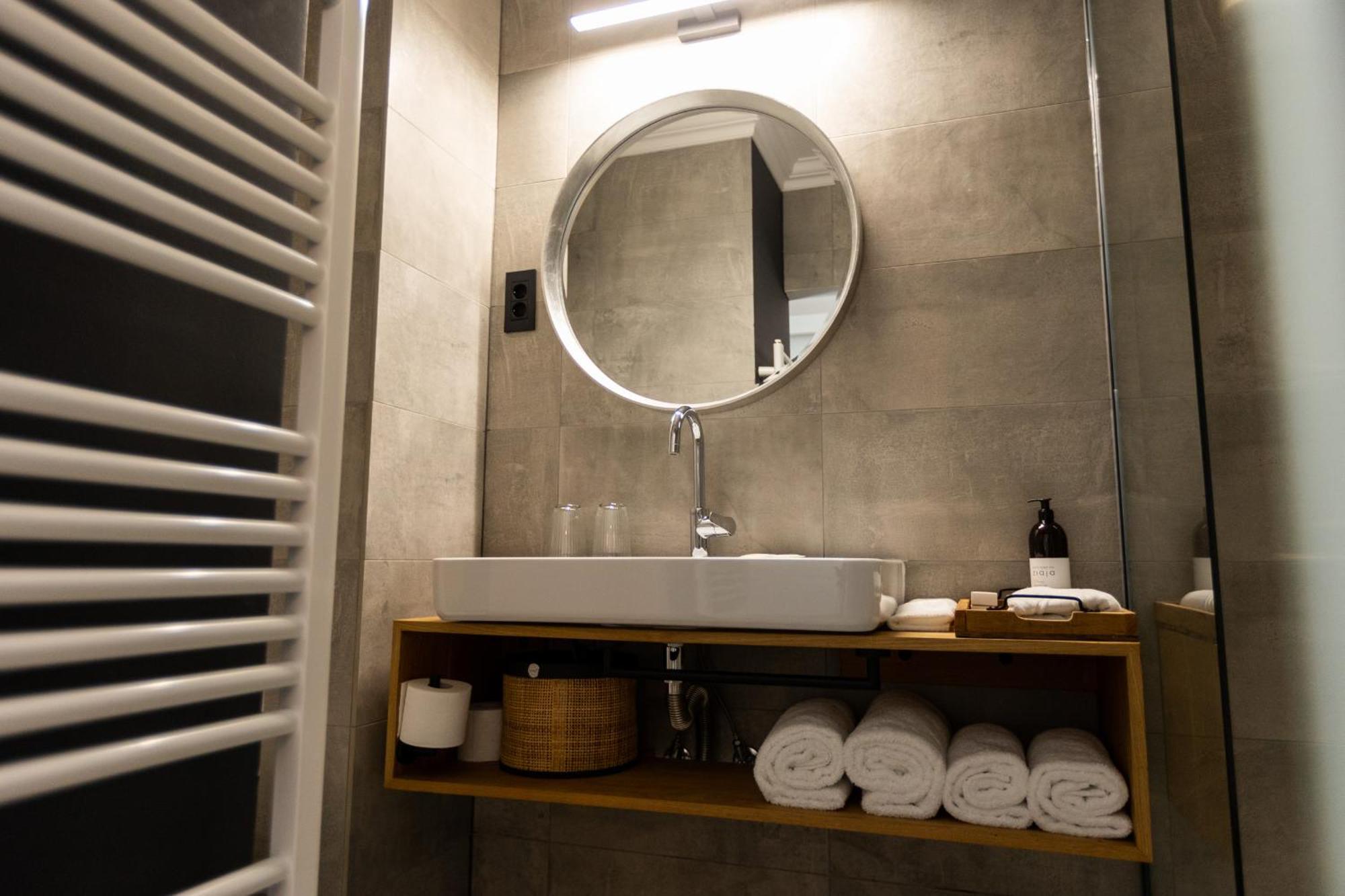 Kavenija Apartmaji - Free Parking Maribor Ngoại thất bức ảnh